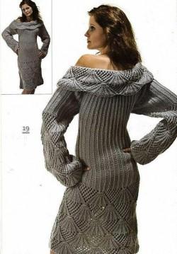 платье вязаное спицами